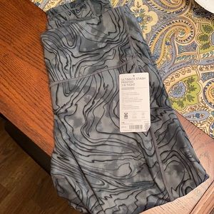 Athleta Ultimate Stash Printed 7/8 tight